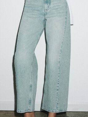 Zara ZW COLLECTION ANKLE RELAXED MID-RISE JEANS size 28 (US 6)